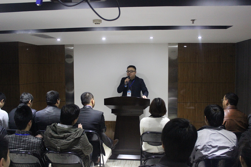 新思路裝飾召開(kāi)十月工作大會(huì)